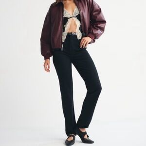 Abercrombie & Fitch The 90’s Straight Ultra High Rise Black Jeans, size 4/27